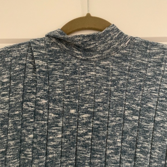 Sweater dress - Picture 2 of 5